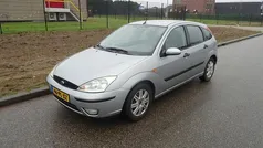 Gebruikt 2004 Ford Focus Futura Hatchback | € 895 (Eerlijke prijs)