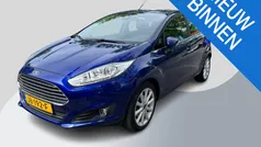 Blauw, metallic lak Gebruikt 2016 Ford Fiesta Titanium Hatchback | € 9.900 (Eerlijke prijs)