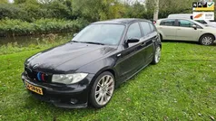 Zwart Gebruikt 2006 BMW 118 Hatchback | € 2.250 (Eerlijke prijs)