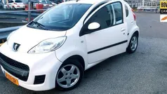 Wit Gebruikt 2011 Peugeot 107 Hatchback | € 3.799 (Goede deal)