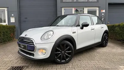 Occasion Mini Cooper Business 136 PK (100 kW) 2015 Grijs (metallic) Hatchback