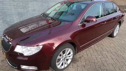 Occasion Skoda Superb Business Line 260 PK (191 kW) 2009 Rood Hatchback