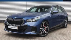 Blauw Gebruikt 2025 BMW 550e M Sport Stationwagen | € 93.950 (Eerlijke prijs)