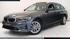 Grijs Gebruikt 2021 BMW 330e Stationwagen | € 34.235 (Eerlijke prijs)