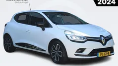 Ijswit 369 Gebruikt 2017 Renault Clio IV Intens Hatchback | € 12.900 (Eerlijke prijs)