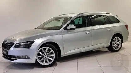 Gebruikt 2019 Skoda Superb Business Line Stationwagen | € 21.645 (Eerlijke prijs)