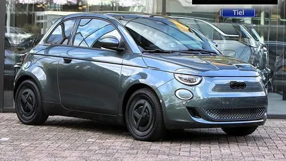 Nieuw Fiat 500e 86 kW (118 PK) 2026 Groen Hatchback