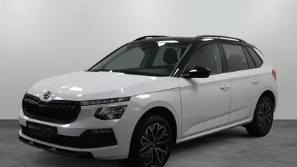 Wit Occasion 2025 Skoda Kamiq Sport SUV | € 27.887 (Eerlijke prijs)