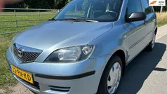 Blauw Gebruikt 2004 Mazda 2 Exclusive MPV | € 2.750 (Eerlijke prijs)