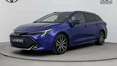 Blauw Gebruikt 2023 Toyota Corolla Hybrid Sport Stationwagen | € 29.950 (Eerlijke prijs)