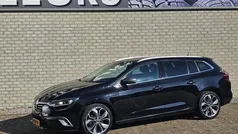 Zwart, metallic lak Gebruikt 2017 Renault Mégane GT Line GT-Line Stationwagen | € 15.350 (Eerlijke prijs)