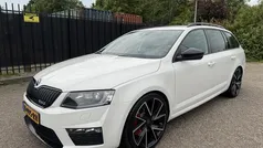 Wit Gebruikt 2015 Skoda Octavia RS Stationwagen | € 15.950 (Eerlijke prijs)