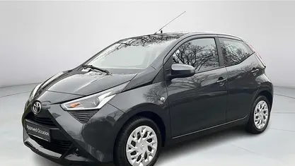 Grijs Gebruikt 2020 Toyota Aygo X-play Hatchback | € 12.949 (Eerlijke prijs)
