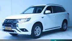 Wit Gebruikt 2019 Mitsubishi Outlander P-HEV SUV | € 21.745 (Eerlijke prijs)
