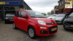 Rood Gebruikt 2016 Fiat Panda Lounge Hatchback | € 6.450 (Eerlijke prijs)