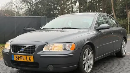 Occasion 2004 Volvo S60 Summum Sedan | € 2.995 (Eerlijke prijs)
