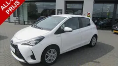 Wit Gebruikt 2019 Toyota Yaris Hybrid Comfort Hatchback | € 15.990 (Eerlijke prijs)