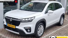 Wit Gebruikt 2023 Suzuki SX4 S-Cross SUV | € 22.945 (Eerlijke prijs)