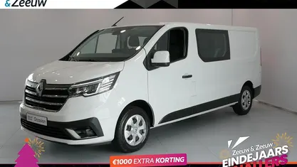 Ijswit 369 Gebruikt 2024 Renault Trafic MPV | € 24.935 (Goede deal)
