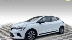 Wit Gebruikt 2023 Renault Clio V Equilibre Hatchback | € 16.450 (Goede deal)