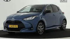 Blauw Gebruikt 2021 Toyota Yaris Hybrid Executive Hatchback | € 21.745 (Eerlijke prijs)