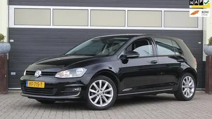 Occasion 2016 VW Golf VII Highline Hatchback | € 10.900 (Eerlijke prijs)