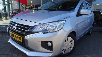 Gebruikt 2021 Mitsubishi Space Star Edition Hatchback | € 10.445 (Eerlijke prijs)