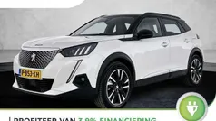 Wit Gebruikt 2022 Peugeot e-2008 GT SUV | € 23.425 (Eerlijke prijs)