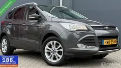 Gebruikt 2015 Ford Kuga ST-Line SUV | € 10.450 (Eerlijke prijs)
