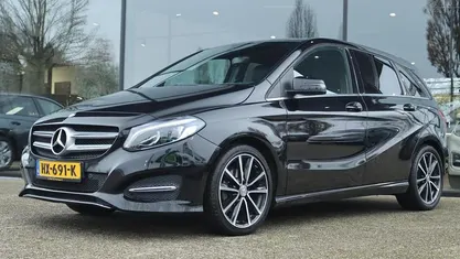 Zwart Occasion 2016 Mercedes B180 Ambition MPV | € 13.450 (Eerlijke prijs)