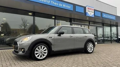 Grijs Gebruikt 2018 Mini One Clubman Business Stationwagen | € 16.945 (Eerlijke prijs)
