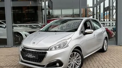 Occasion 2018 Peugeot 208 Hatchback | € 6.650 (Eerlijke prijs)