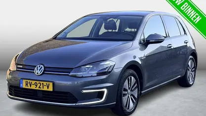 Grijs Occasion 2018 VW e-Golf Hatchback | € 9.950 (Goede deal)