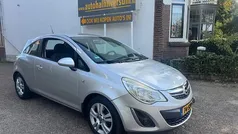 Grijs Gebruikt 2011 Opel Corsa Cosmo Hatchback | € 1.499 (Goede deal)
