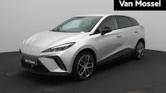 Grijs Gebruikt 2023 MG MG4 EV Luxury Hatchback | € 23.495 (Eerlijke prijs)