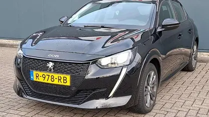 Occasion 2022 Peugeot e-208 Active Hatchback | € 16.430 (Eerlijke prijs)