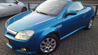 Occasion 2005 Opel Tigra Sport Cabriolet | € 1.499 (Eerlijke prijs)