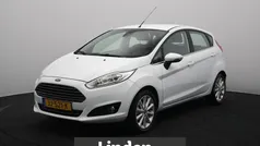 Wit Gebruikt 2016 Ford Fiesta Titanium Hatchback | € 8.845 (Eerlijke prijs)
