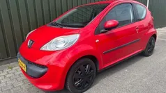 Rood Gebruikt 2008 Peugeot 107 Hatchback | € 1.999 (Eerlijke prijs)