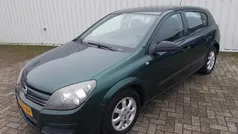 Groen Gebruikt 2005 Opel Astra Enjoy Hatchback | € 1.495 (Eerlijke prijs)