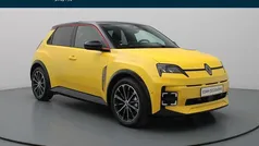 Gebruikt 2025 Renault R5 Iconic Hatchback | € 32.490 (Eerlijke prijs)