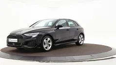 Zwart Gebruikt 2024 Audi A3 Sportback Design Hatchback | € 33.440 (Eerlijke prijs)