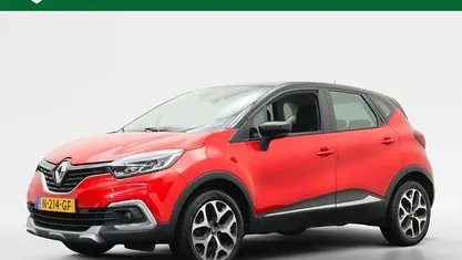 Rood Occasion 2017 Renault Captur Intens SUV | € 11.450 (Eerlijke prijs)