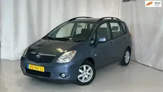Blauw Gebruikt 2004 Toyota Corolla Verso Sol MPV | € 3.199 (Eerlijke prijs)