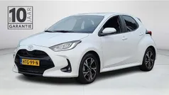 Wit Gebruikt 2024 Toyota Yaris Hybrid Edition Hatchback | € 26.950 (Eerlijke prijs)