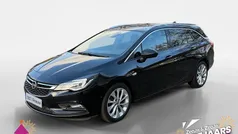 Zwart Gebruikt 2019 Opel Astra Innovation Stationwagen | € 12.945 (Eerlijke prijs)