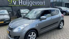 Grijs, metallic lak Gebruikt 2011 Suzuki Swift Comfort Hatchback | € 4.850 (Eerlijke prijs)
