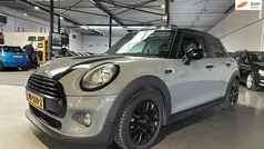 Gebruikt 2017 Mini Cooper Hatchback | € 9.599 (Super prijs)