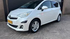 Wit Gebruikt 2012 Toyota Verso-S MPV | € 9.450 (Eerlijke prijs)
