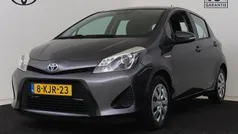 Gebruikt 2013 Toyota Yaris Hybrid Hatchback | € 11.450 (Eerlijke prijs)